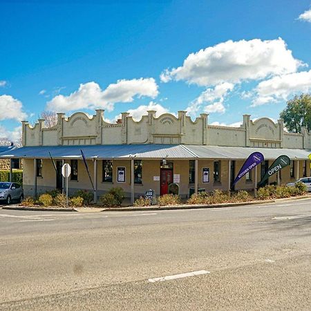 The Commercial Quarters Hotel Millthorpe Екстериор снимка